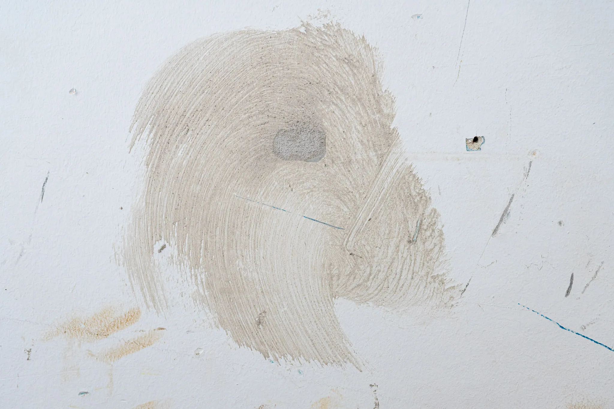 Filler marks on the wall – Foto Arsenal Wien construction site, February 2024