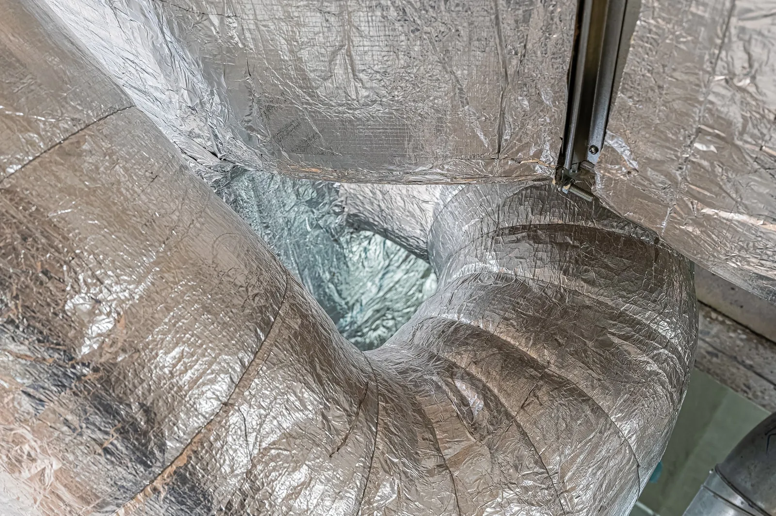 Insulated ductwork – Foto Arsenal Wien construction site, April 2024