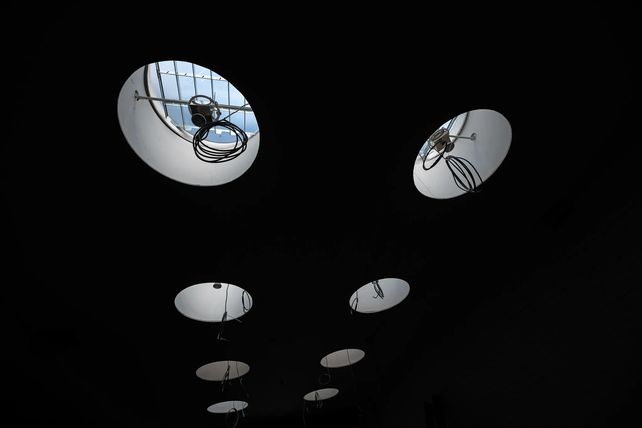 Skylights in a dark room – Foto Arsenal Wien construction site, September 2024