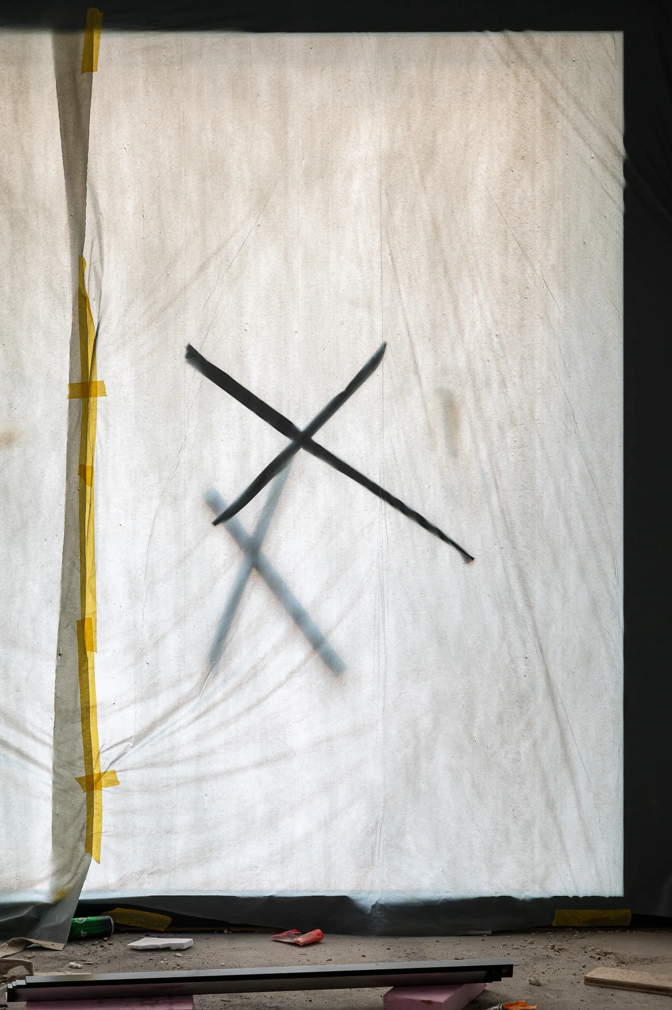 Cross on masked glass – Foto Arsenal Wien construction site, October 2024