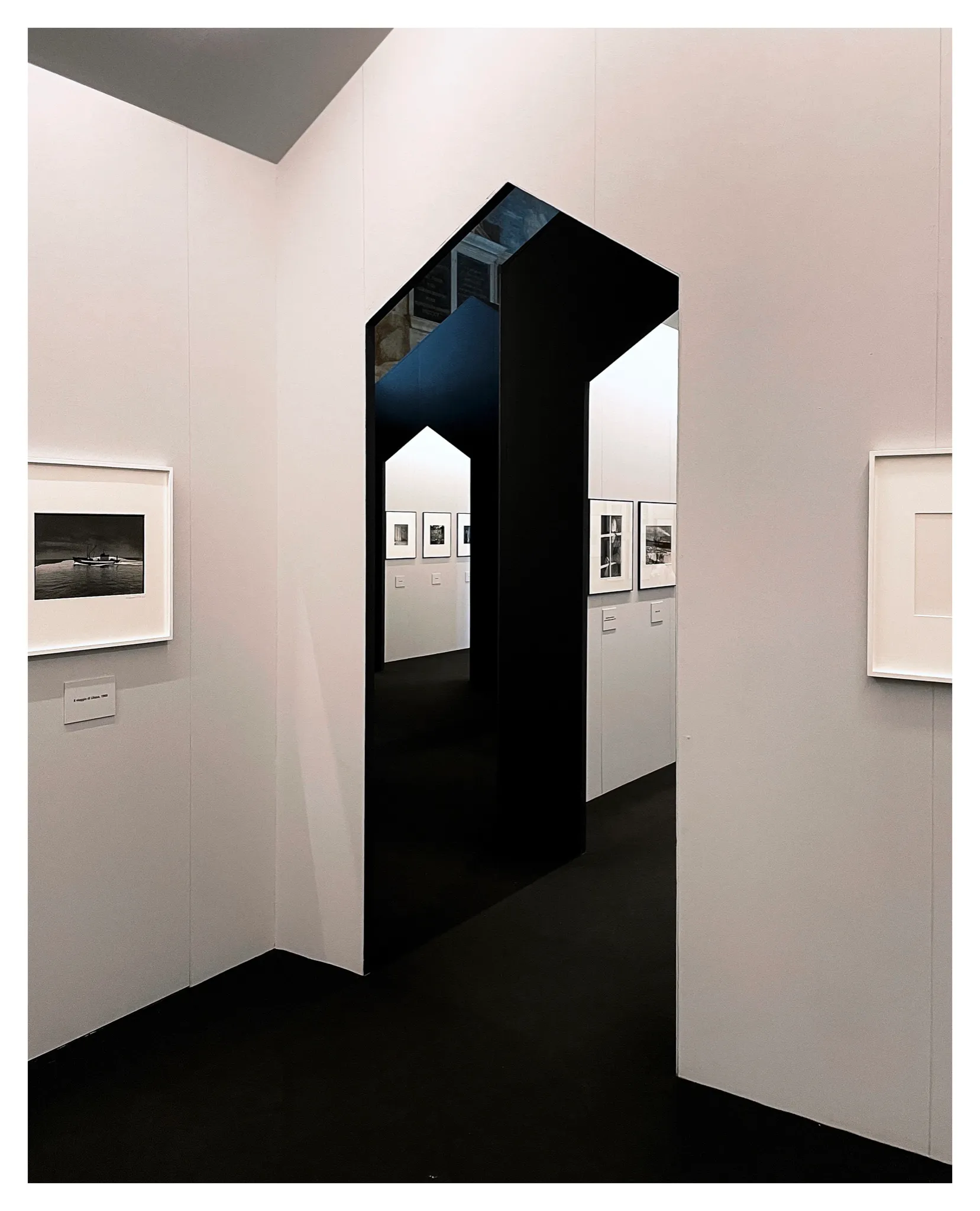 Sightline through the portals – Mimmo Jodice. L'enigma della luce, Castello di Udine, 2025