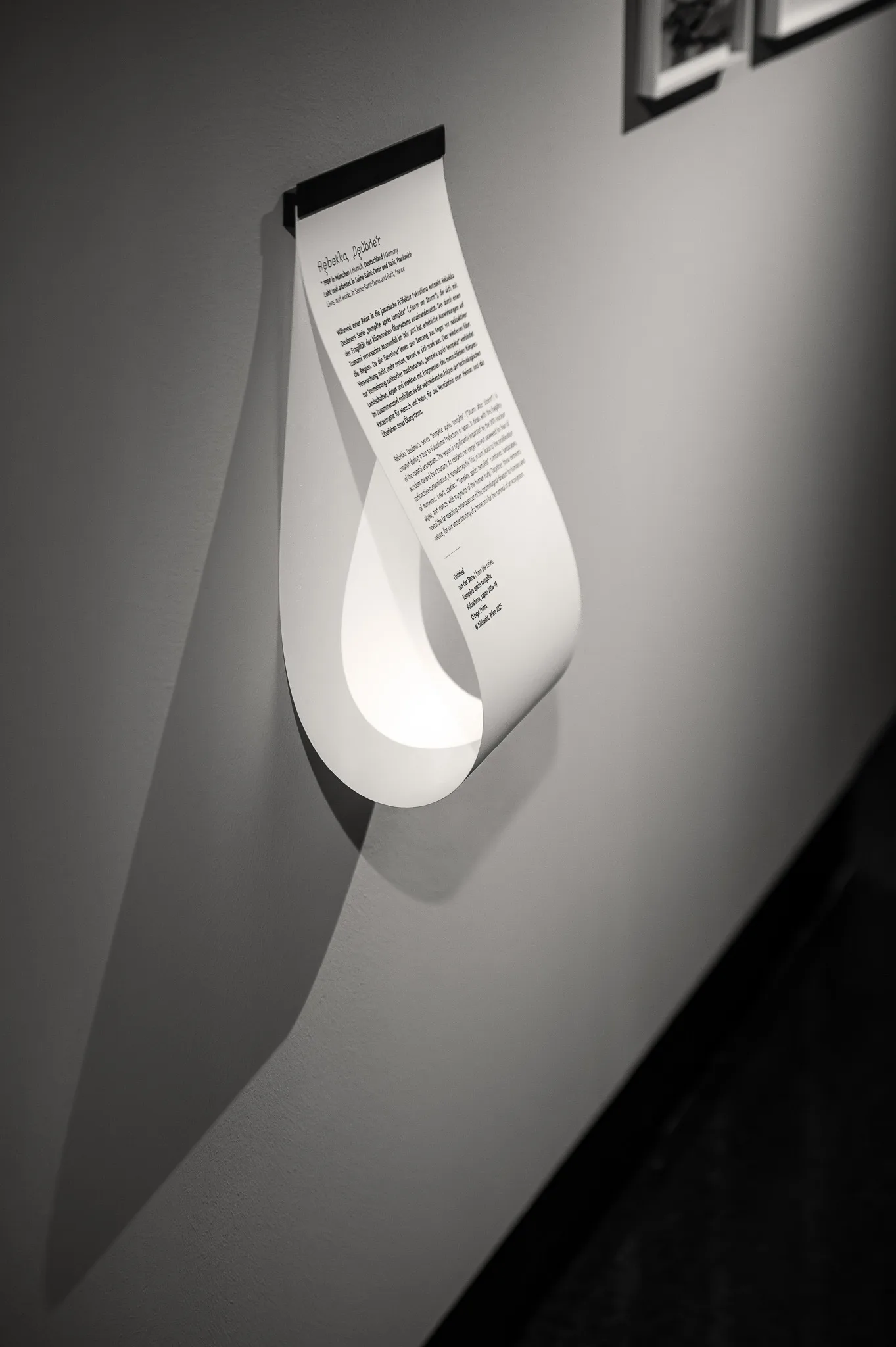 Wall text as a paper scroll – FOTO WIEN at Foto Arsenal Wien, October 2025