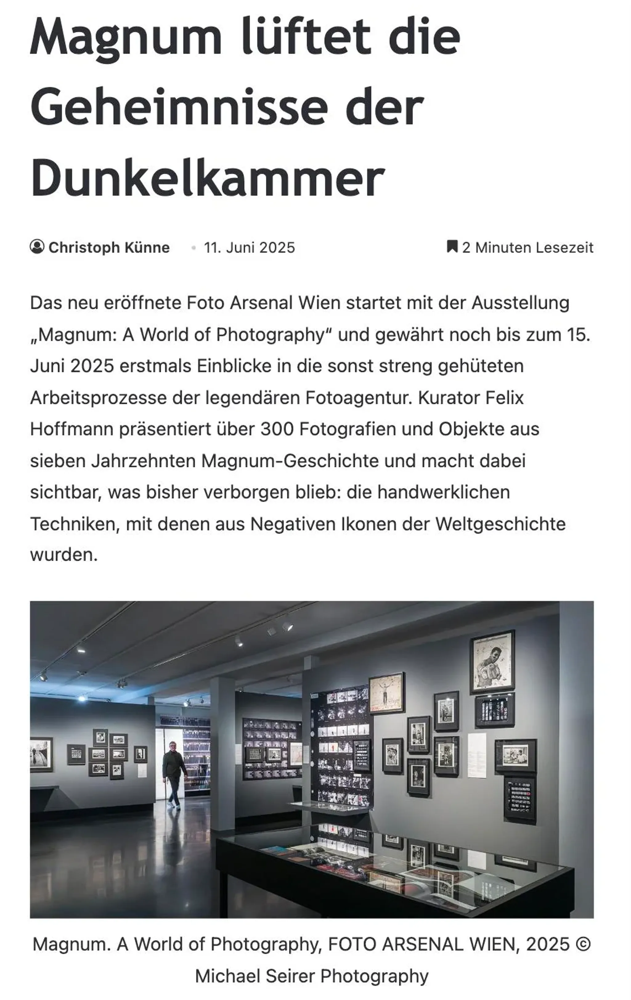 DOCMA, 11. Juni 2025: „Magnum lüftet die Geheimnisse der Dunkelkammer“ – Ausstellungsansicht als Artikelbild, „© Michael Seirer Photography“ in der Bildunterschrift.